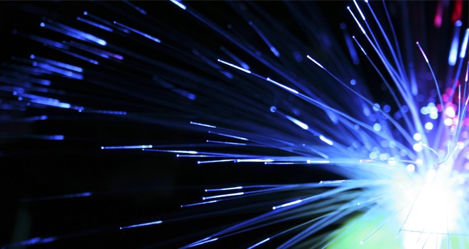 Han creado un cable que mueve los datos casi a la velocidad de la luz